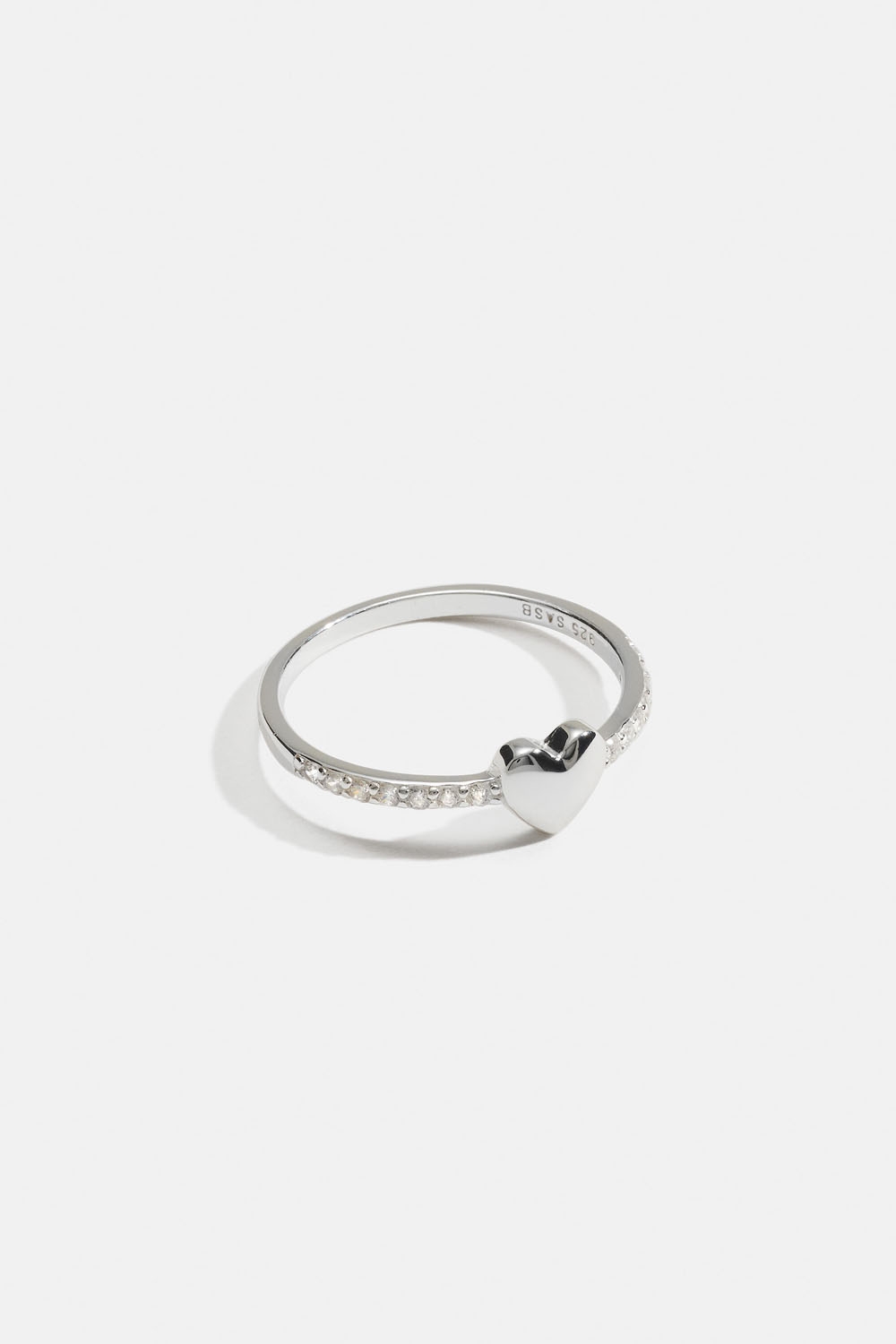 Ring i ægte sølv med lille hjerte og kubisk zirkonia i gruppen Store week / hos Glitter (5560009610)