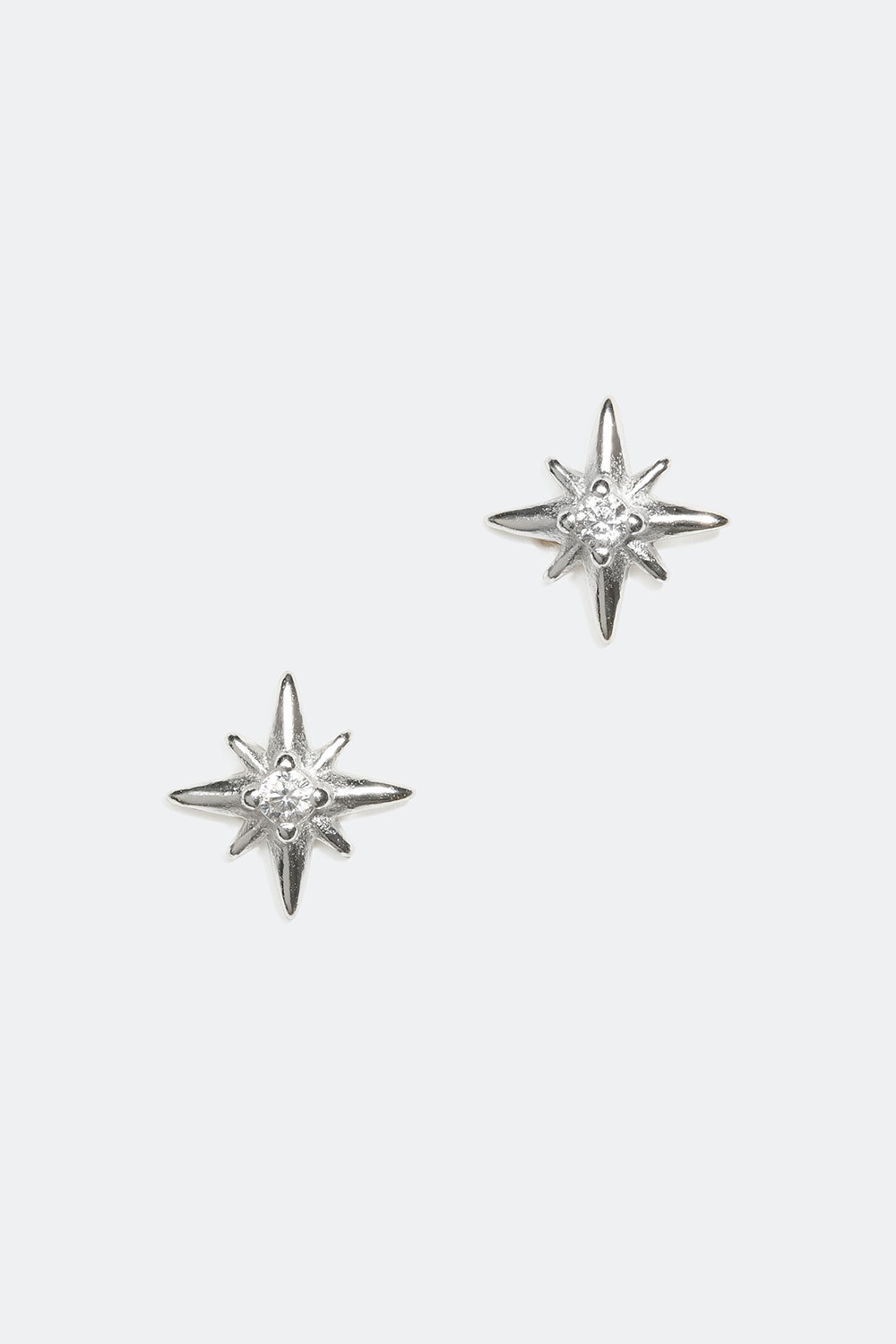 Ørestikker med stjerne i ægte sølv og kubisk zirkonia