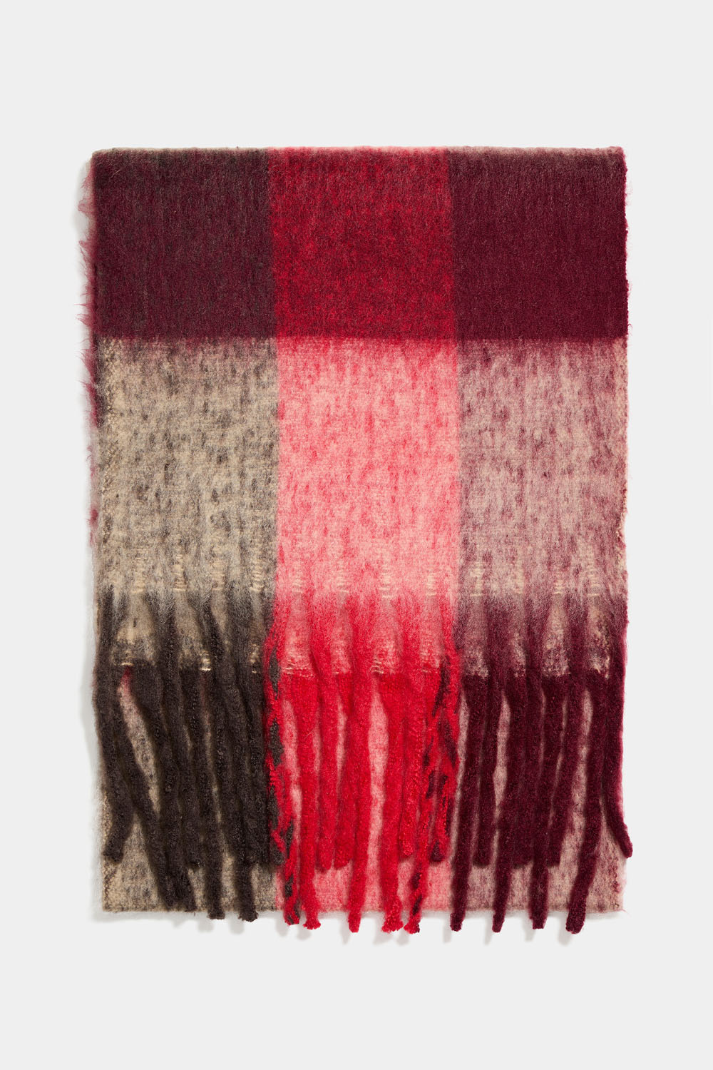 Børstet rødt tørklæde i ternet mønster