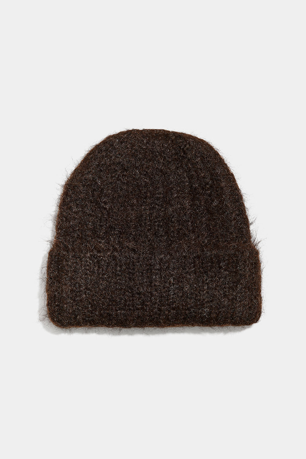 Brun ribstrikket hue i uldblanding