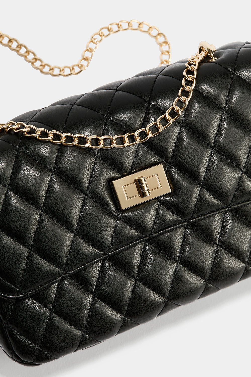 Quiltet skuldertaske med kæde