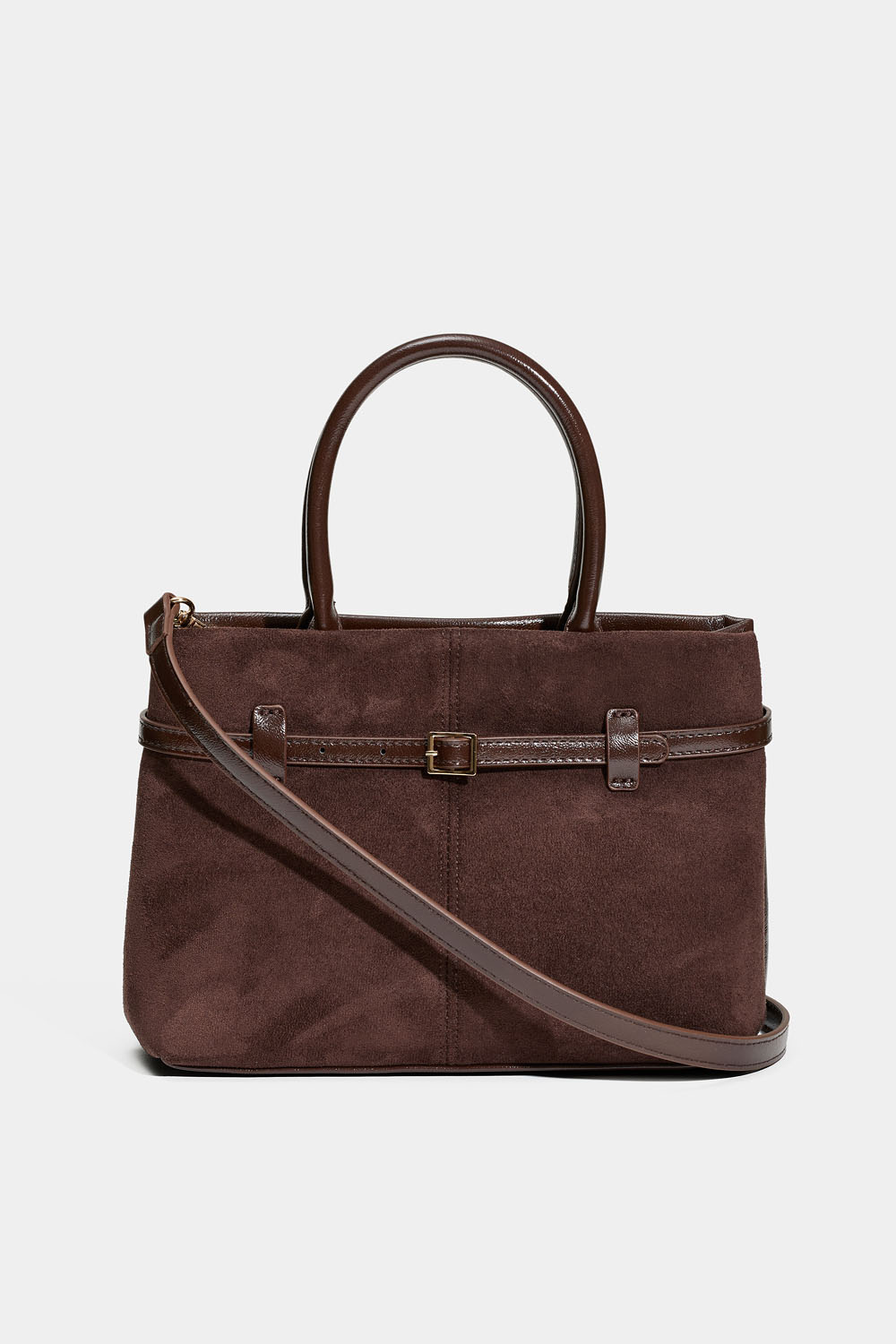 Lille, brun taske med bæltedetalje