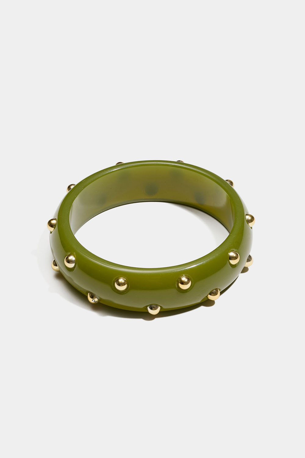 Olivengrønt armbånd med nitter