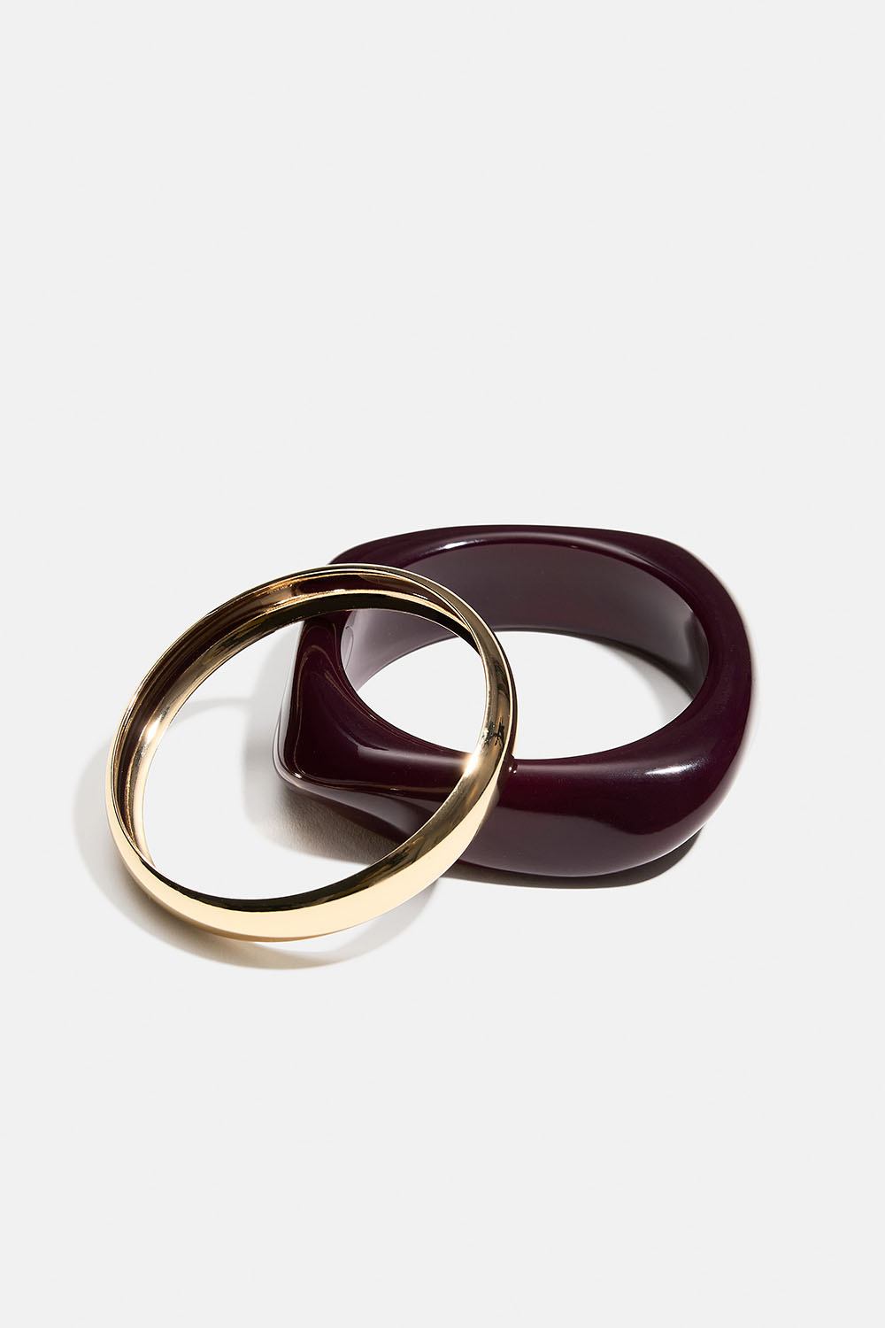 Lilla og guldfarvet armring, 2-pak