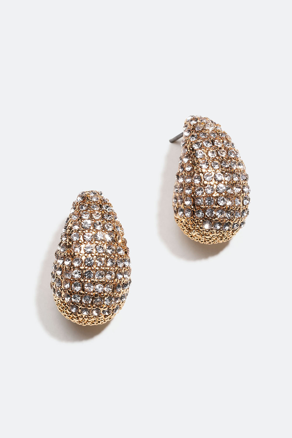 Dråbeformede guldfarvede øreringe med rhinsten