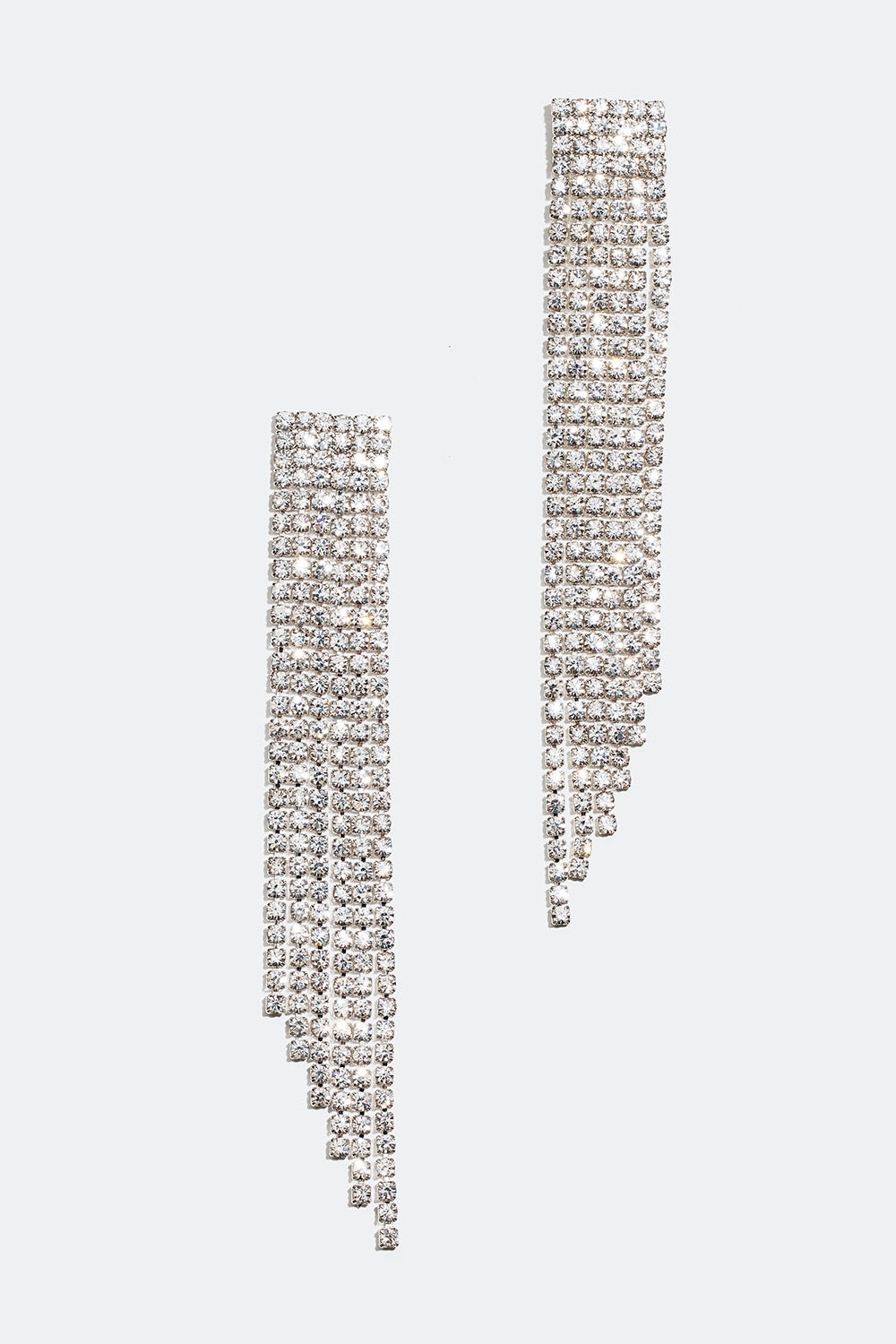 Øreringe med rhinstensled i forskellige længder