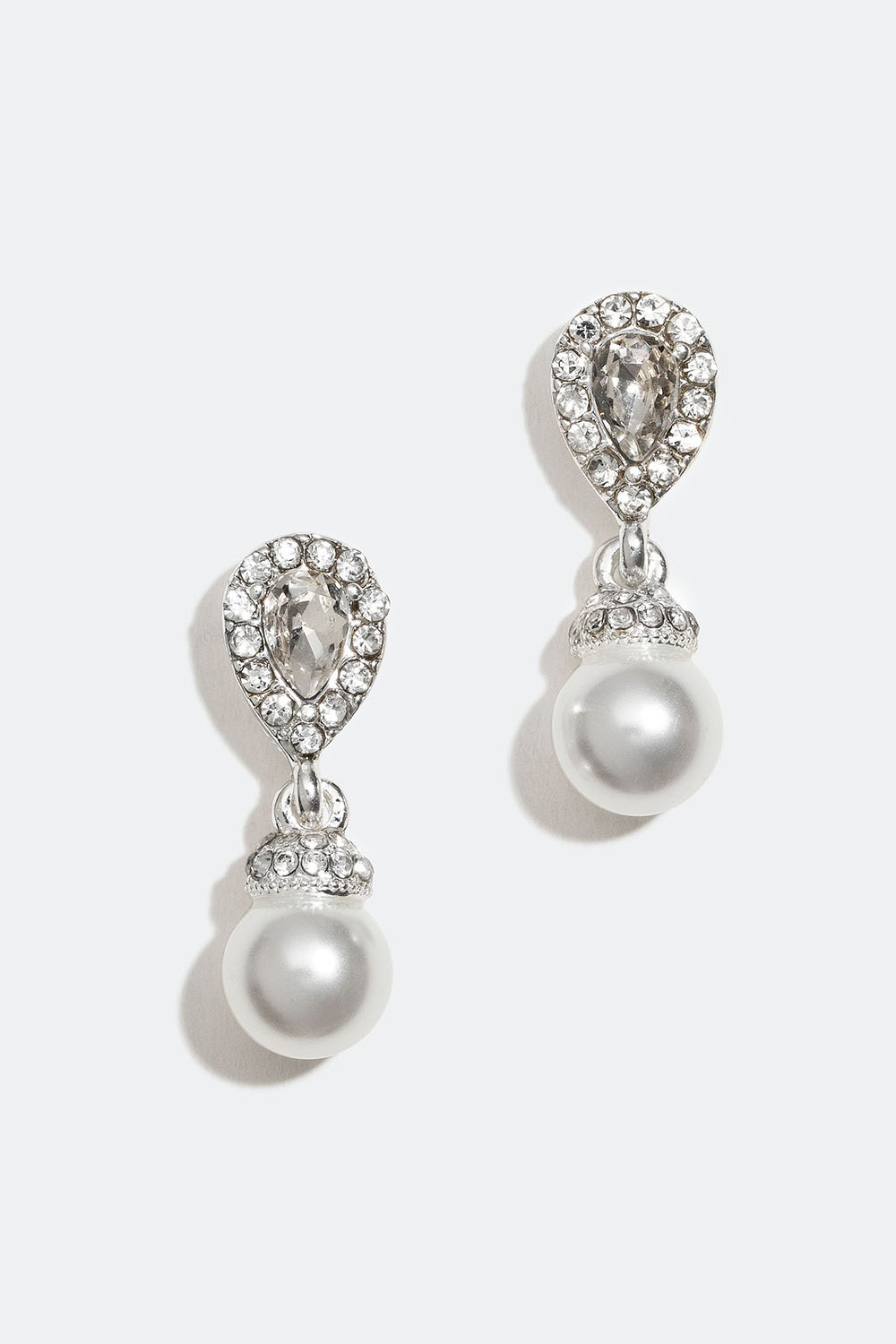 Dråbeformede øreringe med glassten og glasperler