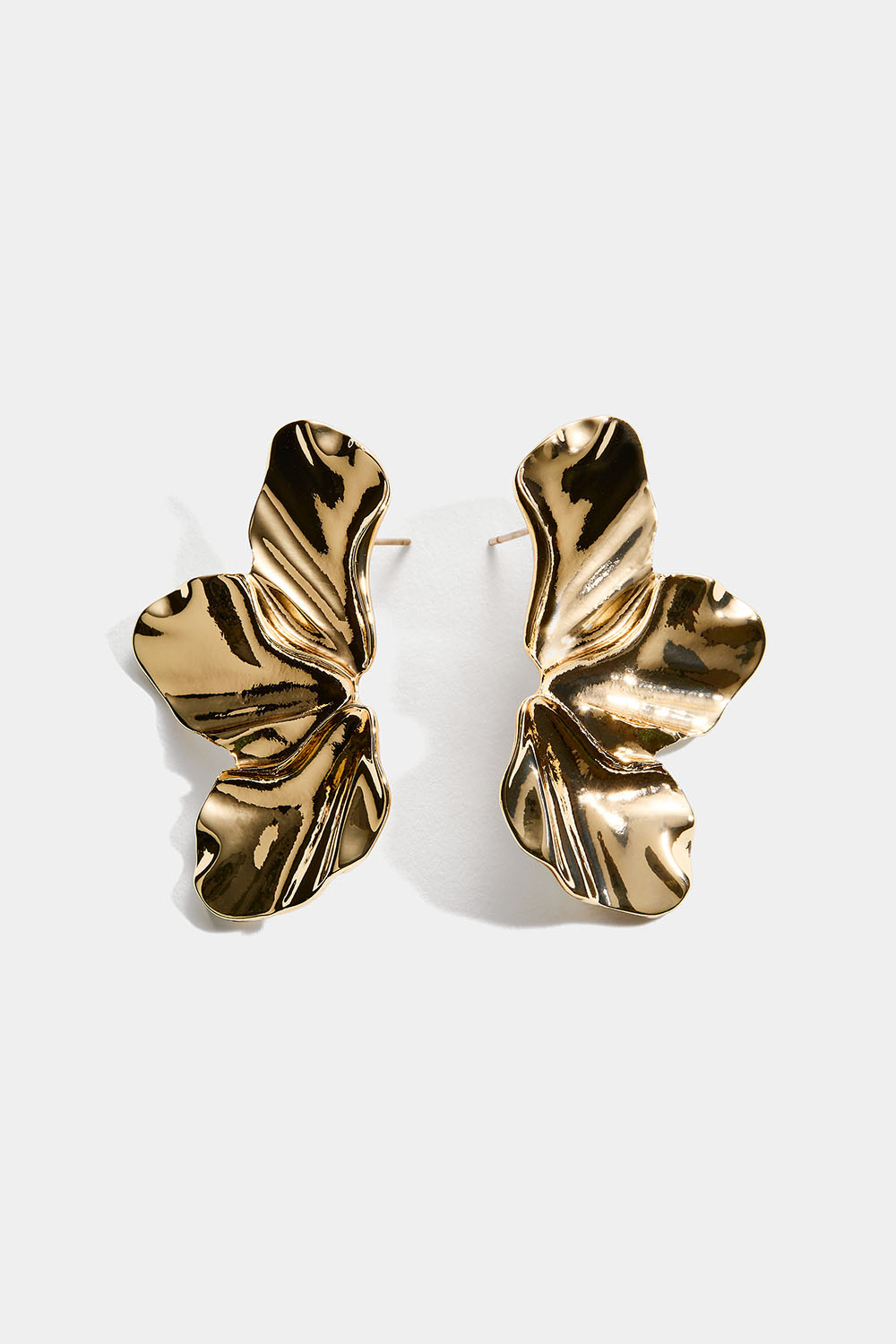 Guldfarvede øreringe med blomsterblad