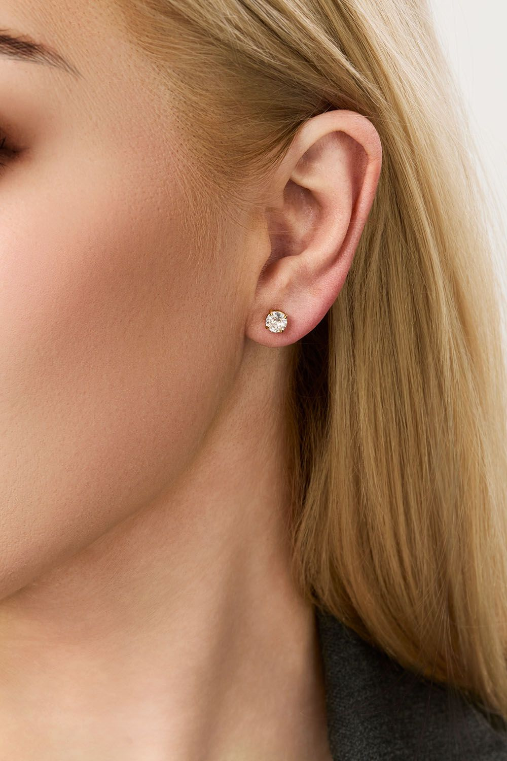 Ørestikker i stål med 18 karat guld med kubisk zirkonia