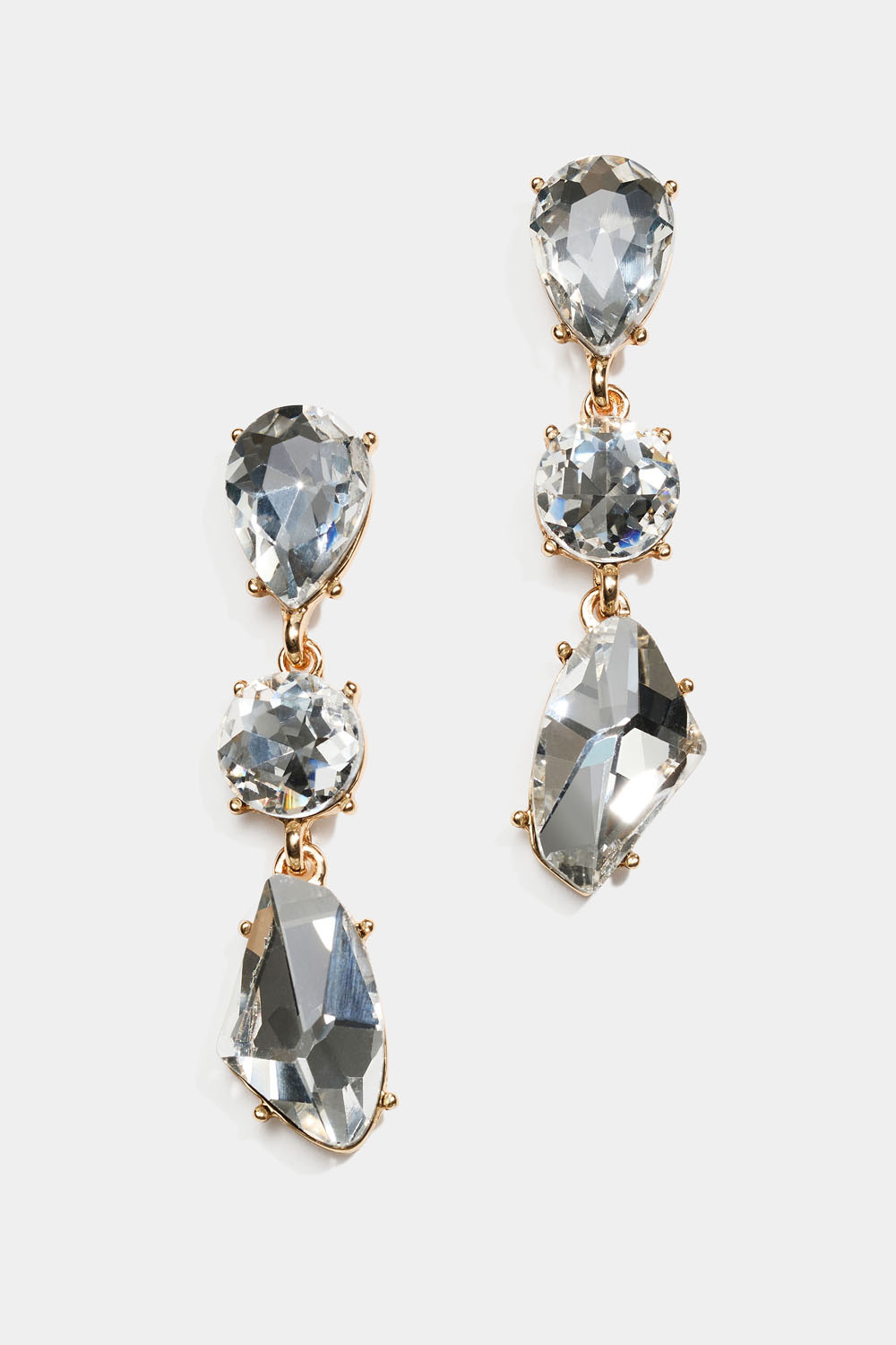 Øreringe med tre hvide glassten