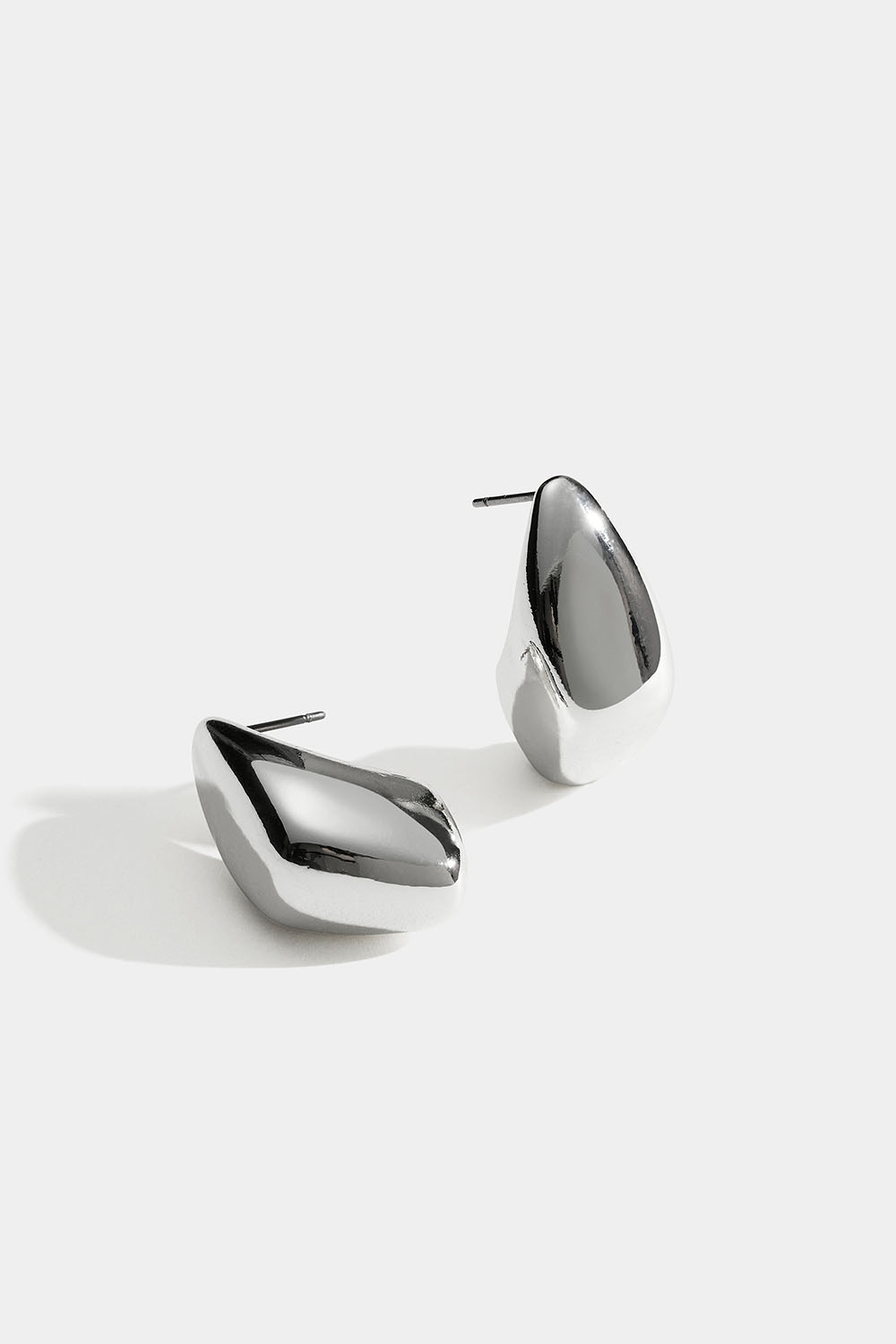 Øreringe i kantet dråbeform