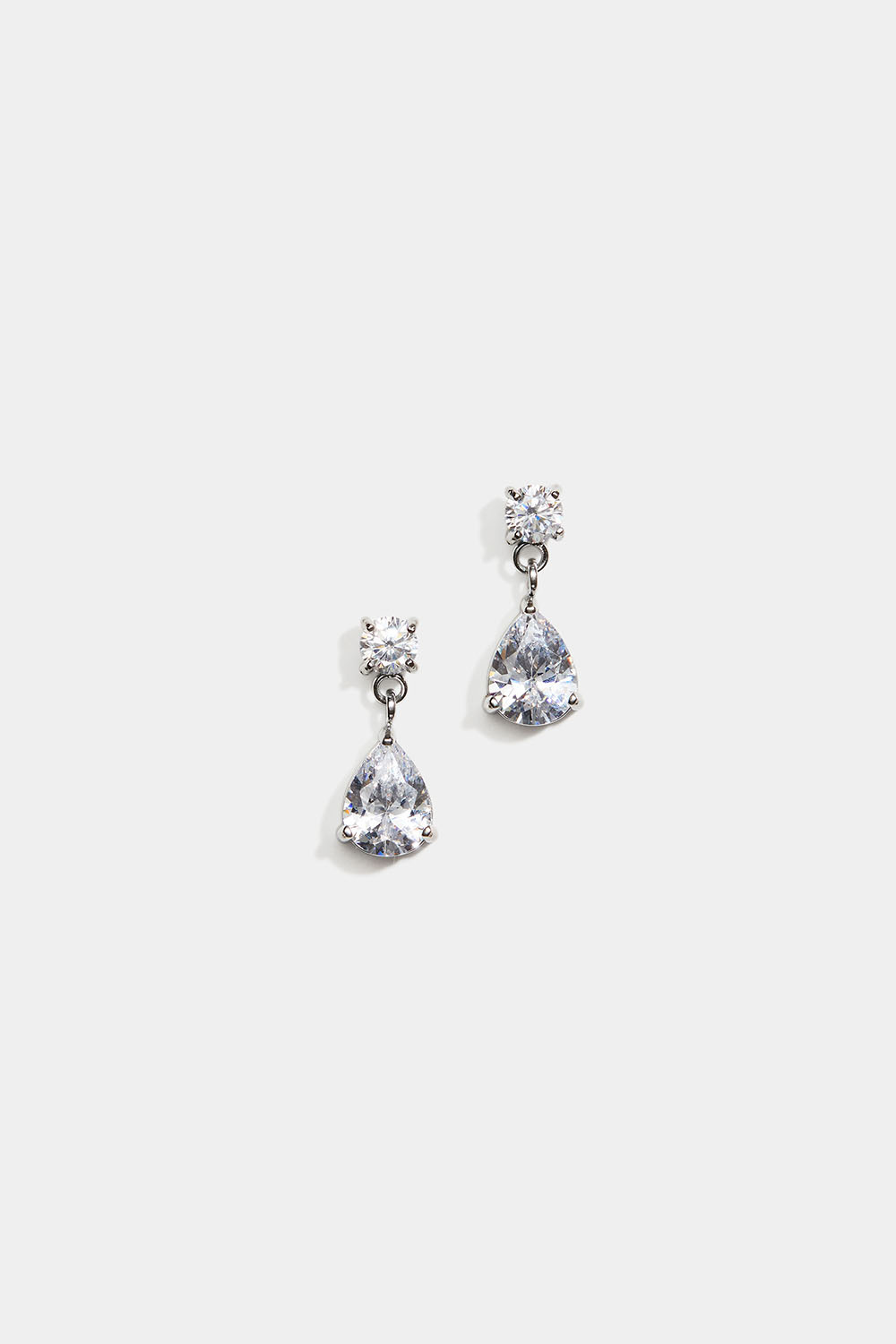 Øreringe i stål med dråbeformede vedhæng i Cubic Zirconia