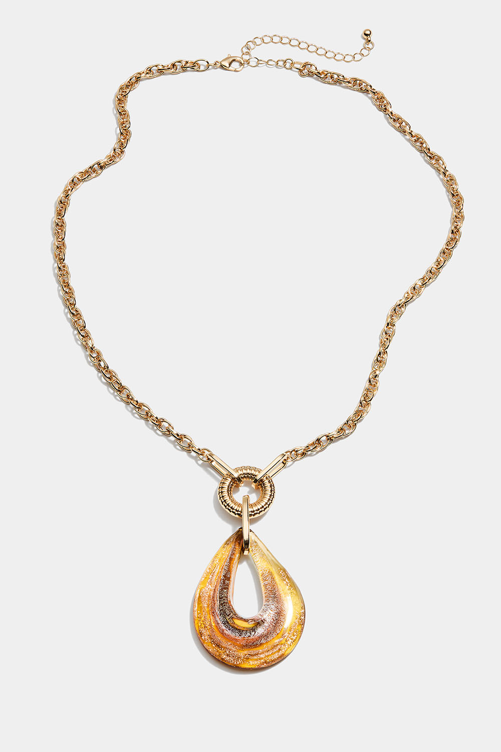 Halskæde med dråbeformet glasvedhæng