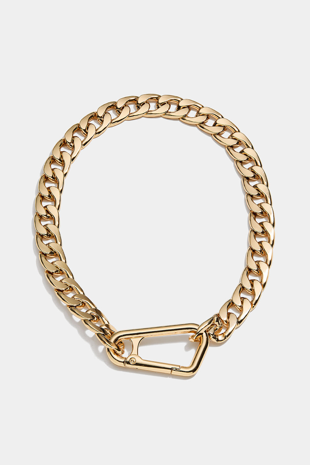 Guldfarvet, grov kædehalskæde med karabinhage