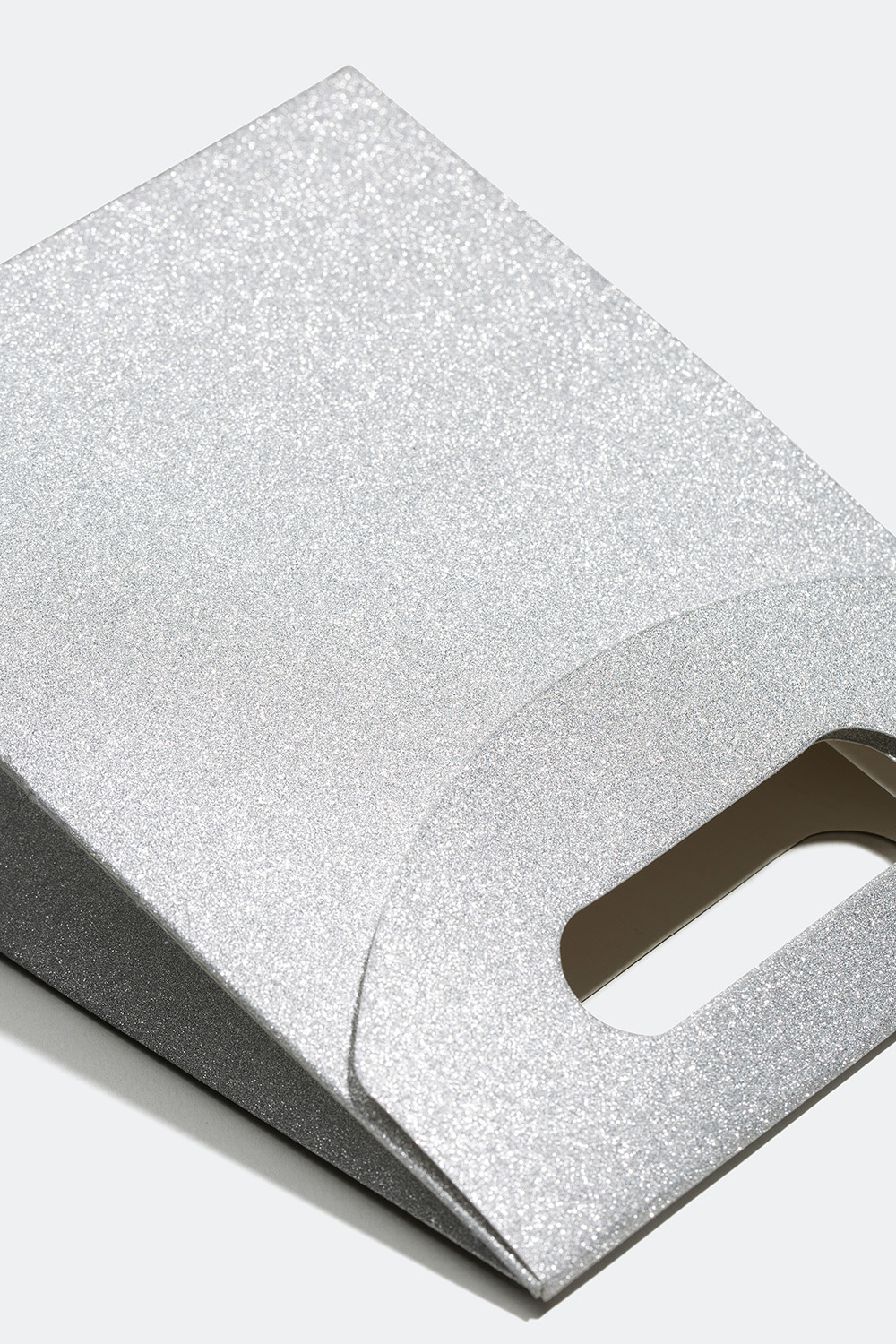 Gavepose med glitter i forskellige farver