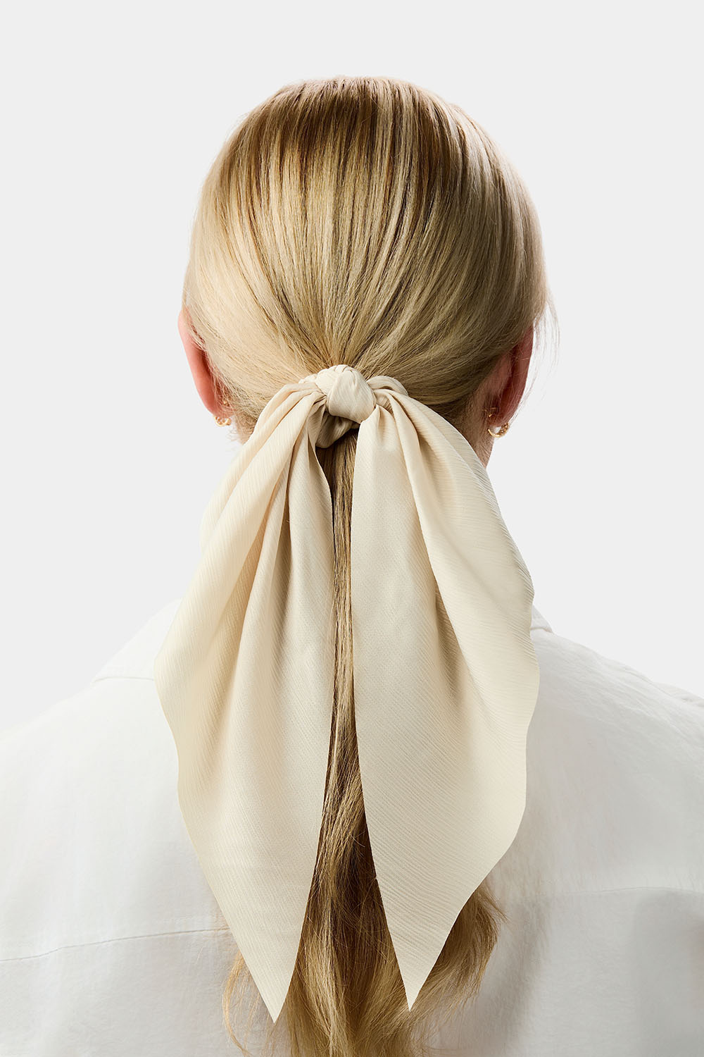 Beige scrunchie hale