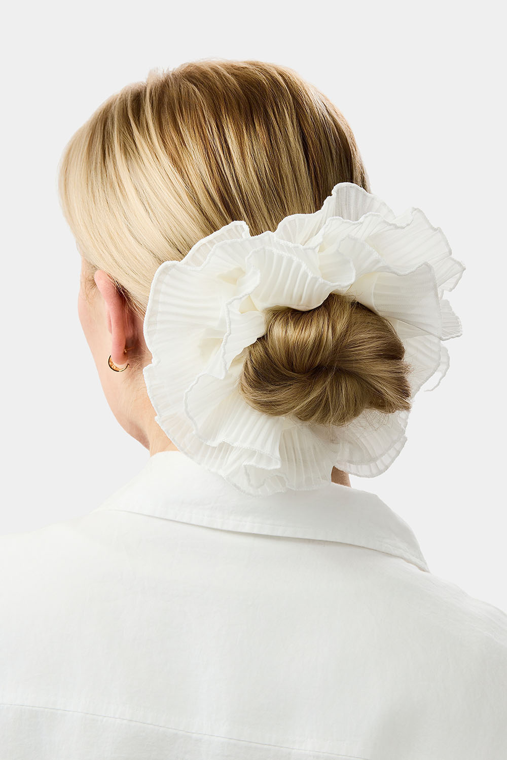Hvid voluminøs scrunchie