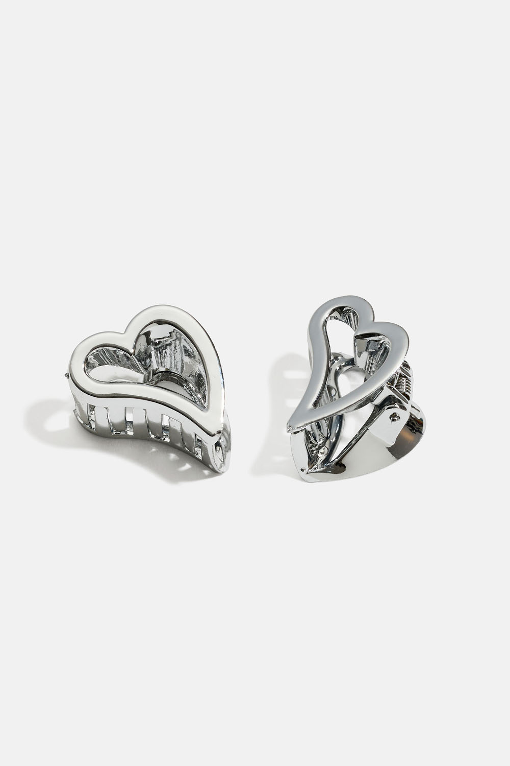 Sølvfarvede, hjerteformede hårspænder, 2-pak