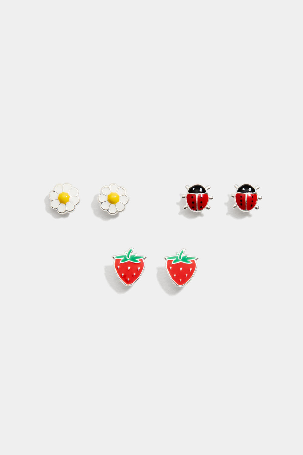 Tre par øreringe i sterlingsølv med jordbær, mariehøns og margueritter