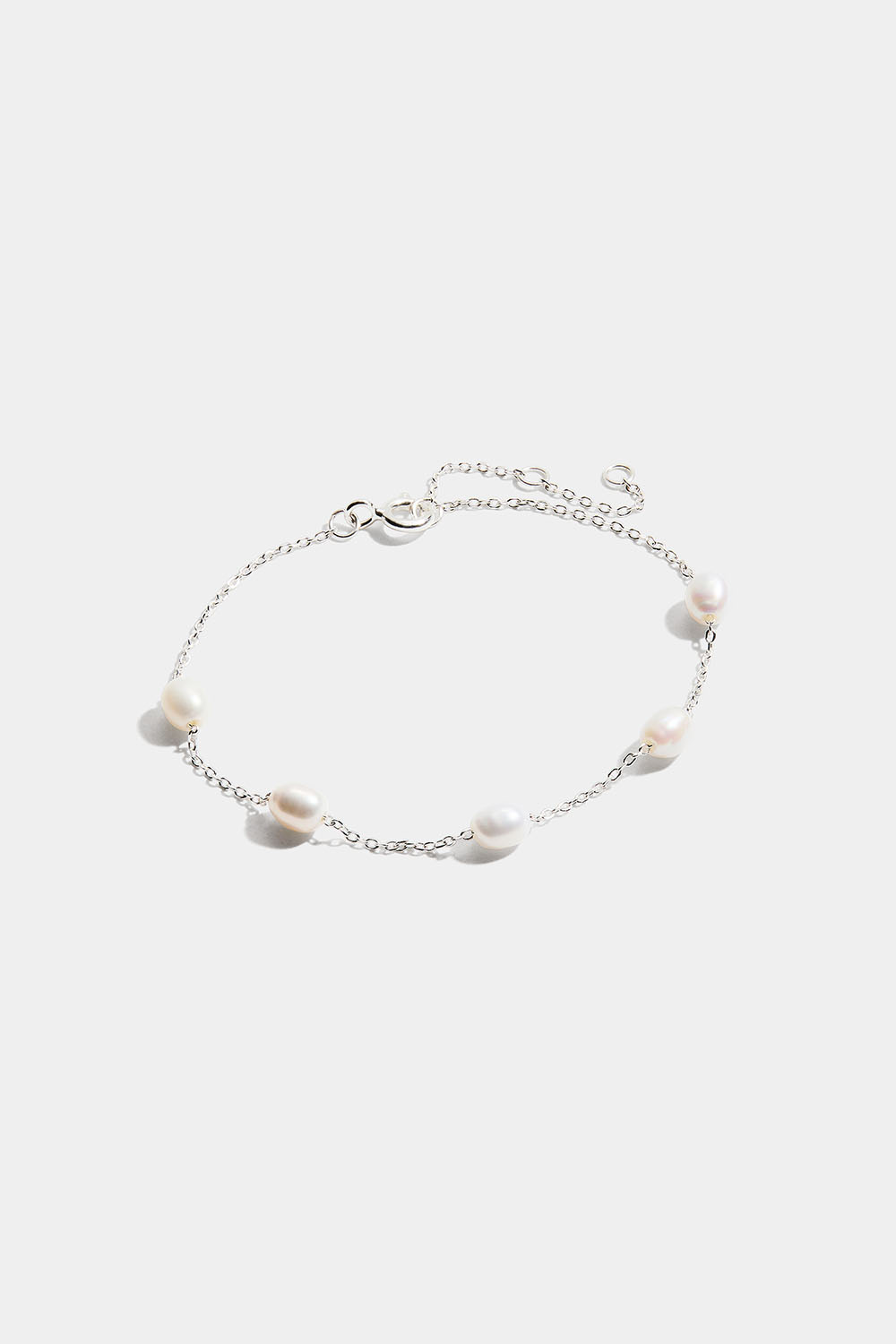 Armbånd i ægte sølv med ovale perler