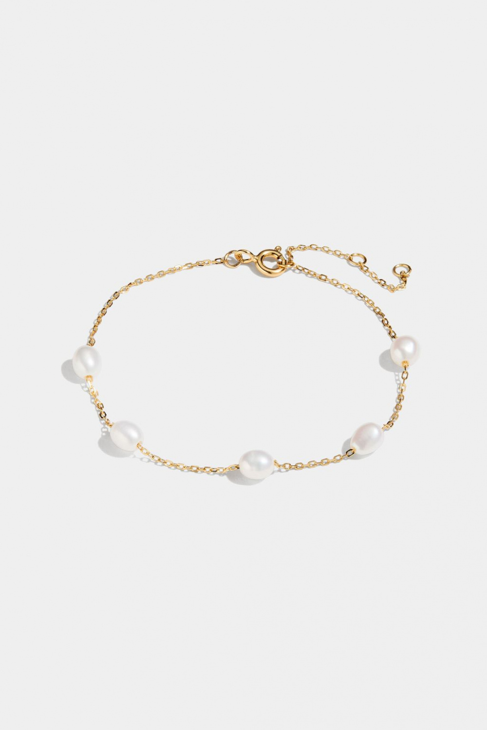 Armbånd i 18 karat guldbelagt sølv med ferskvandsperler