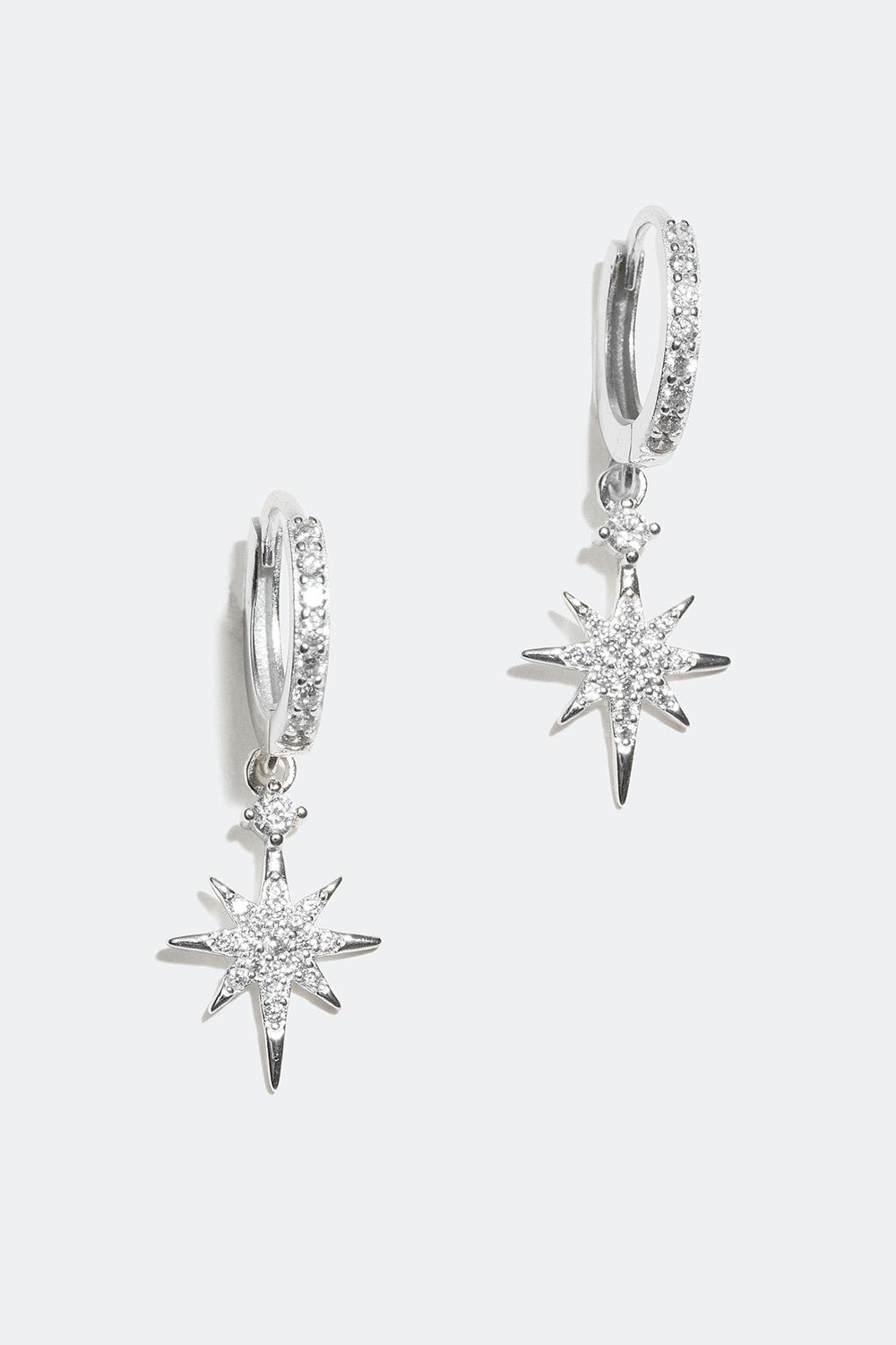 Små hoops i ægte sølv med stjerner