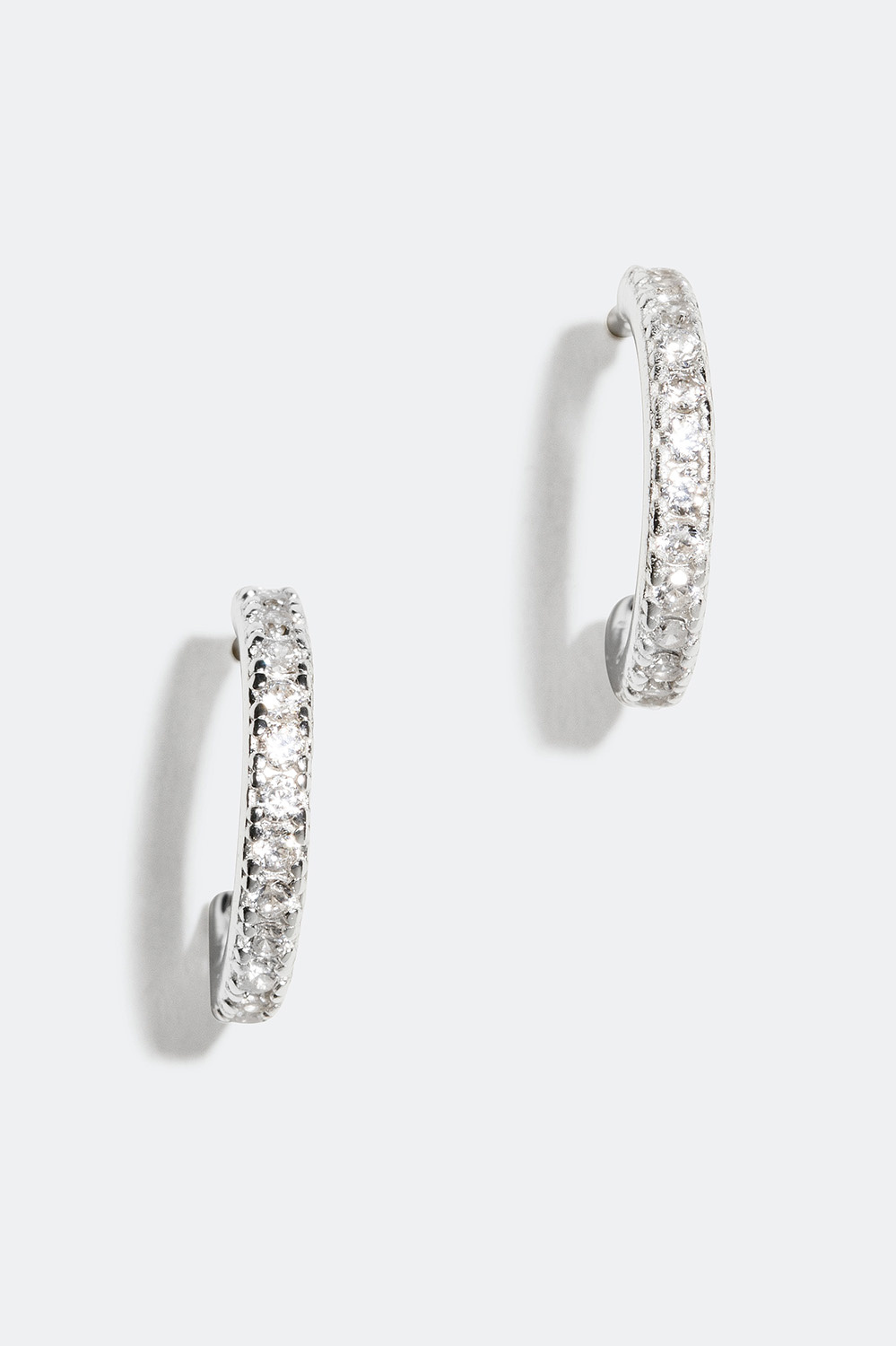 Hoops i ægte sølv med sten rundt om