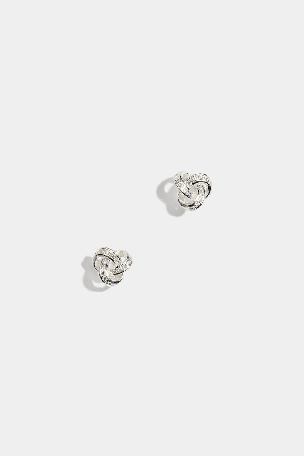 Ørestikker i ægte sølv i form af knuder, med cubic zirconia