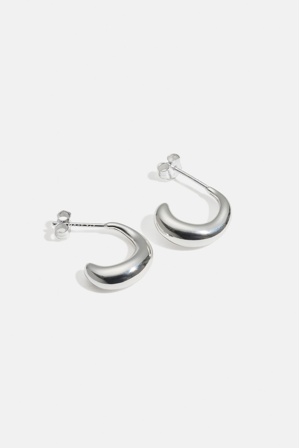 Hoops i ægte sølv med organisk form