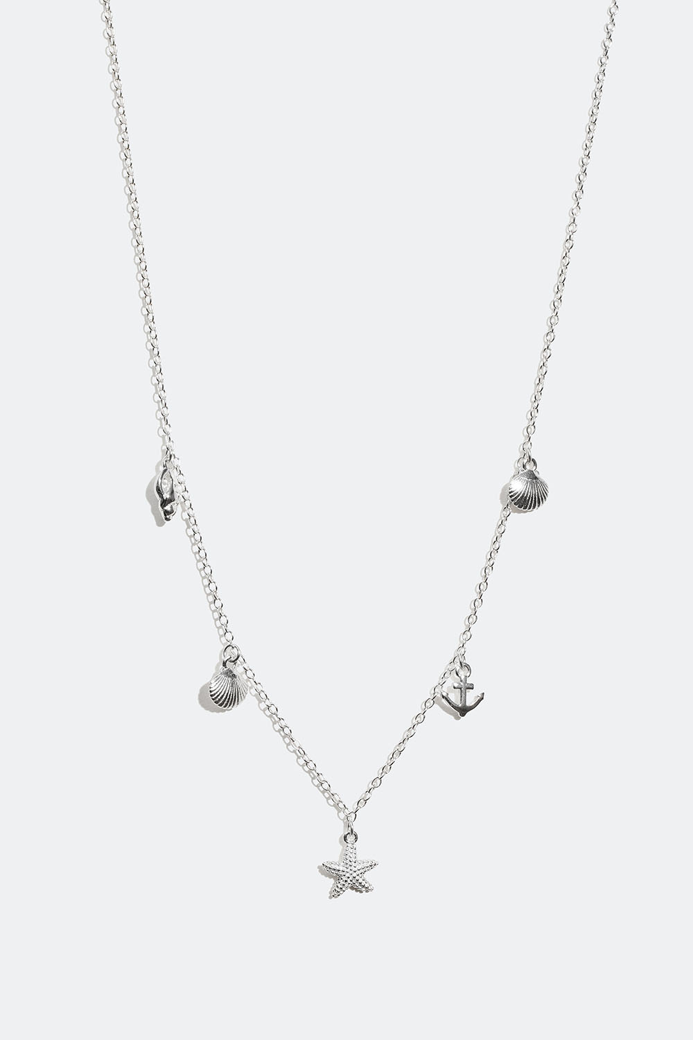 Halskæde i ægte sølv med muslingeskaller, søstjerner og anker
