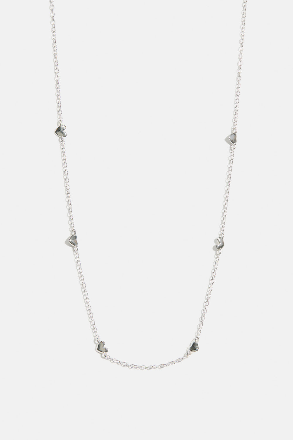 Halskæde i ægte sølv med små fyldte hjerter