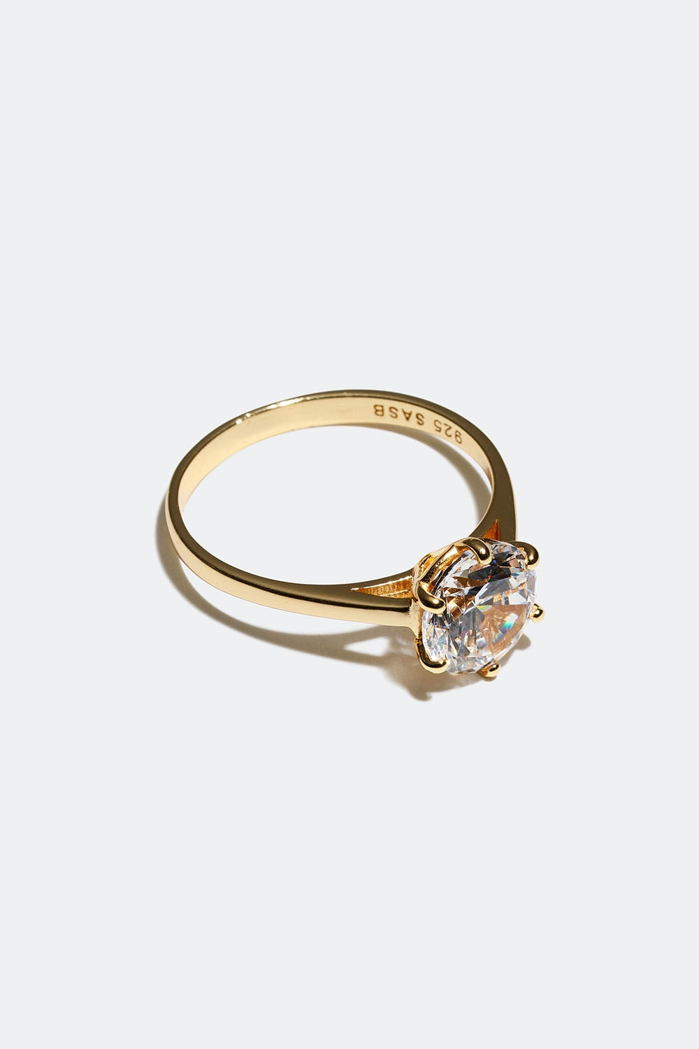 Ring forgyldt med 18 karat guld med stor Cubic Zirconia