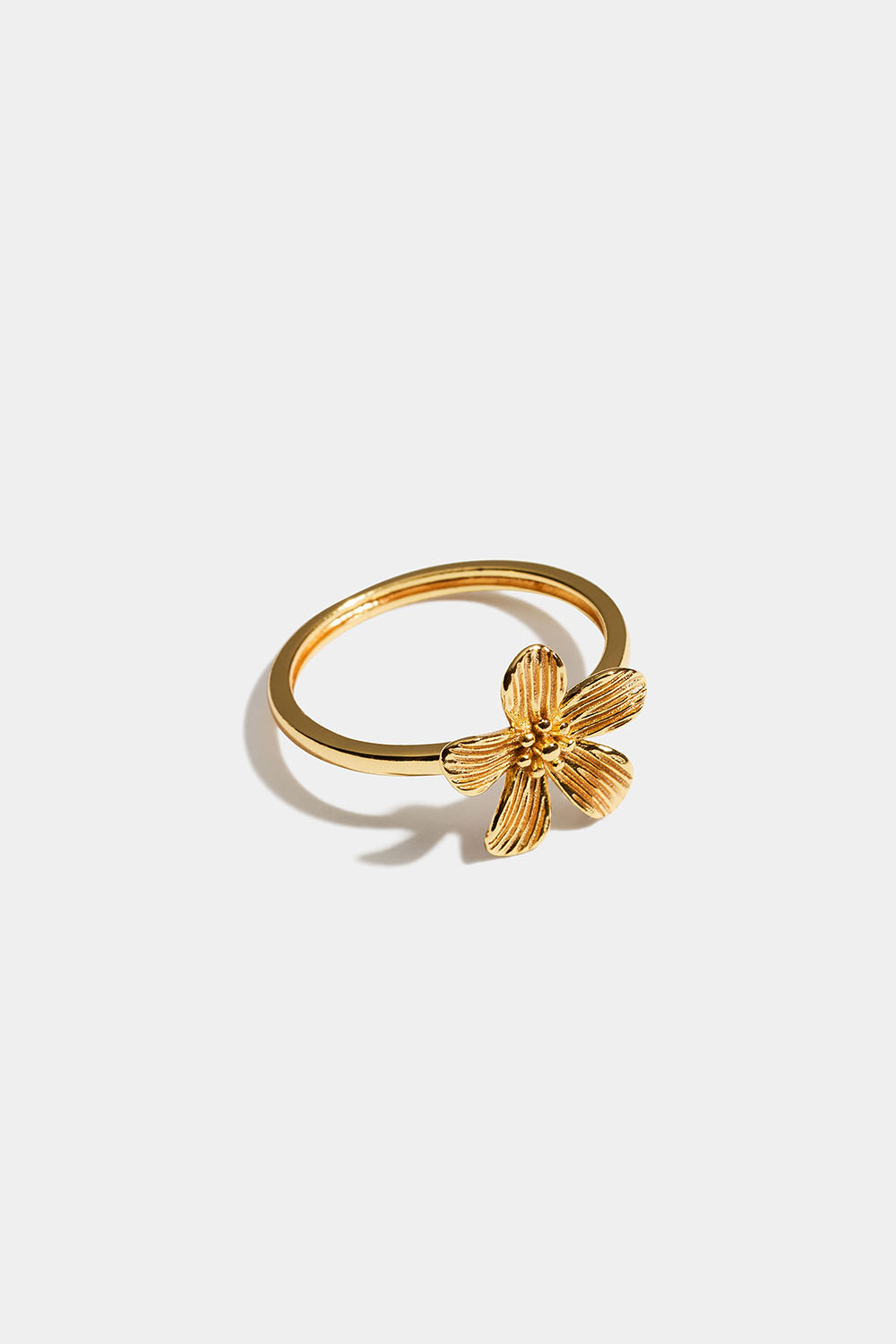 Ring i 18k forgyldt ægte sølv med blomst