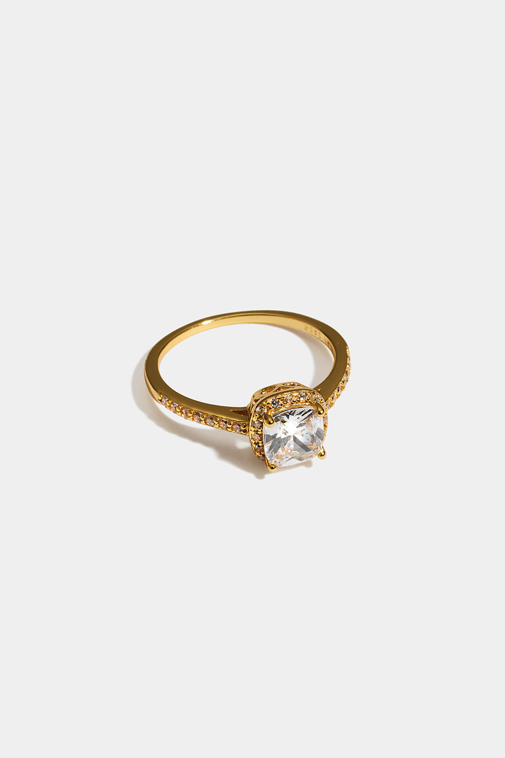Ring i 18 k forgyldt ægte sølv med rund Cubic Zirconia-sten